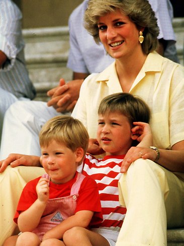 prince william and harry diana. Diana with William (in striped